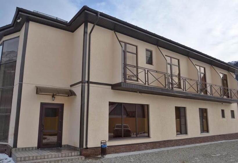 پانسیون Guest House Versal