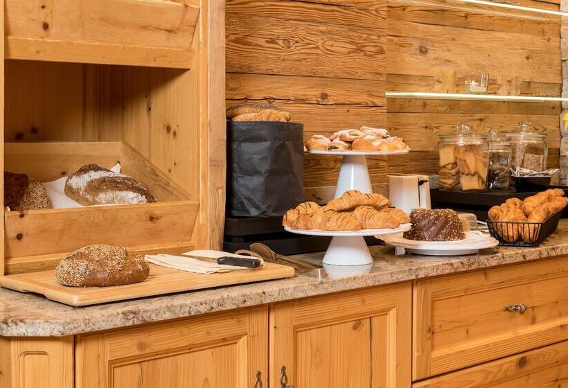 Aktiv & Vitalhotel Bergcristall