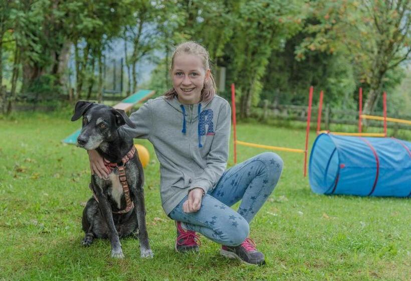 Almfrieden Hotel & Romantikchalet