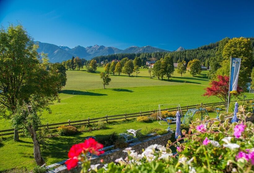 Almfrieden Hotel & Romantikchalet