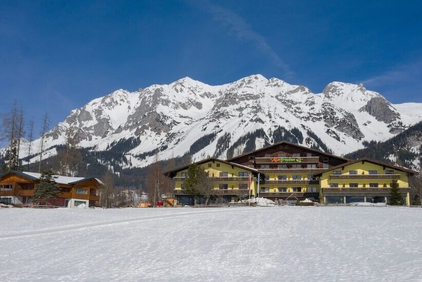 Almfrieden Hotel & Romantikchalet