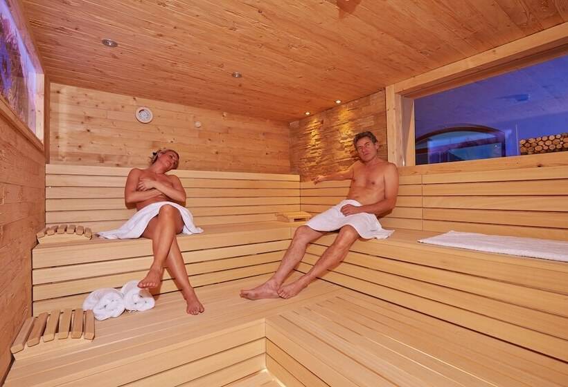 Alpeinernature Resort Tirol