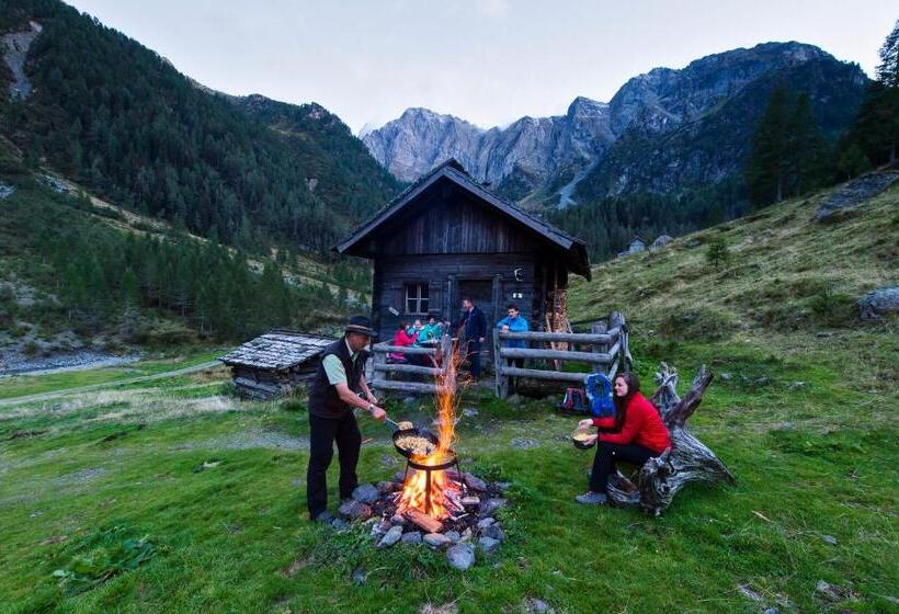 Alpenhotel Wanderniki