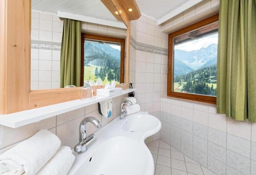 Alpenhotel Wanderniki