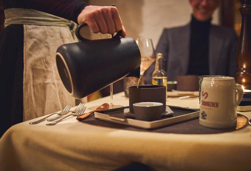 Bauernhof Hotel Oberschwarzach