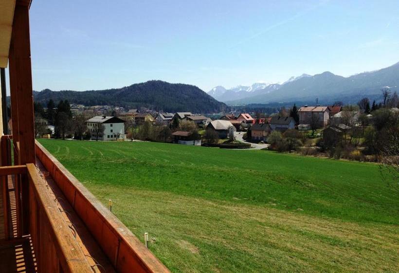 تختخواب و صبحانه Pension Haus Claudia