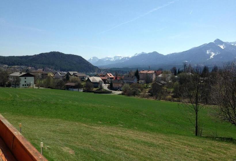 تختخواب و صبحانه Pension Haus Claudia