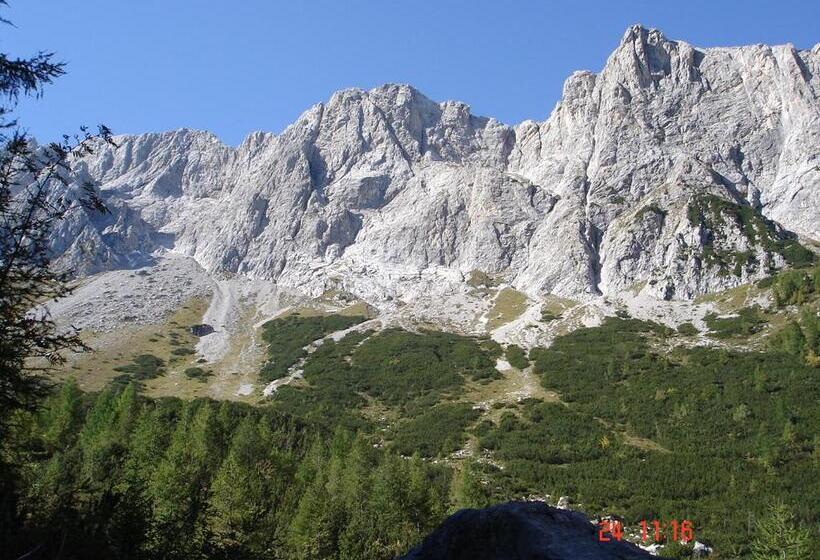 مبيت وإفطار Garni Haus Anita