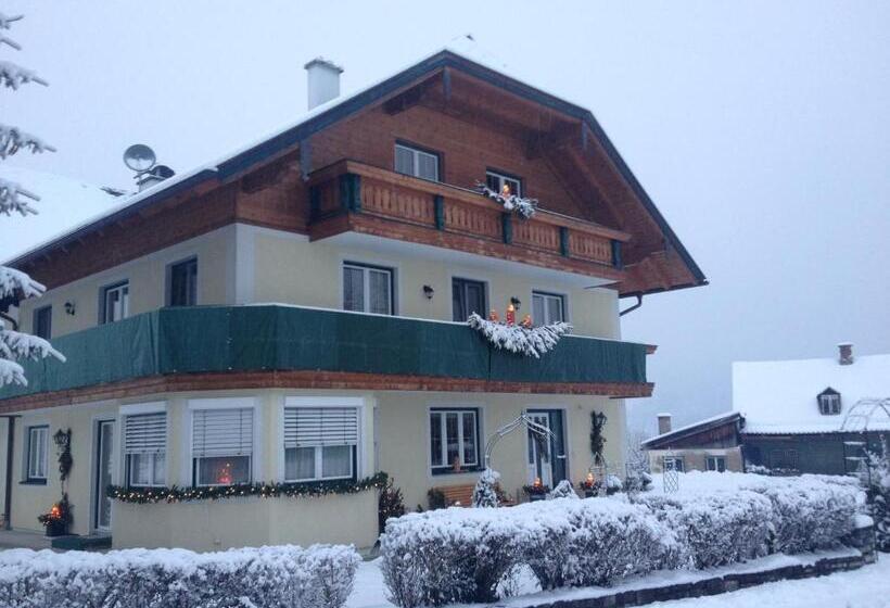 مبيت وإفطار Gästehaus Kloibergütl