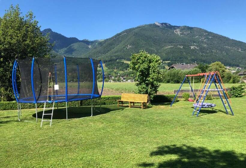 مبيت وإفطار Gästehaus Kloibergütl