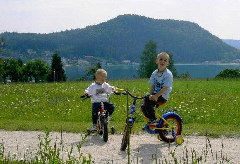 تختخواب و صبحانه Gästehaus Uggowitzer