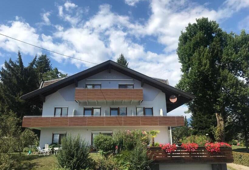 تختخواب و صبحانه Gästehaus Uggowitzer