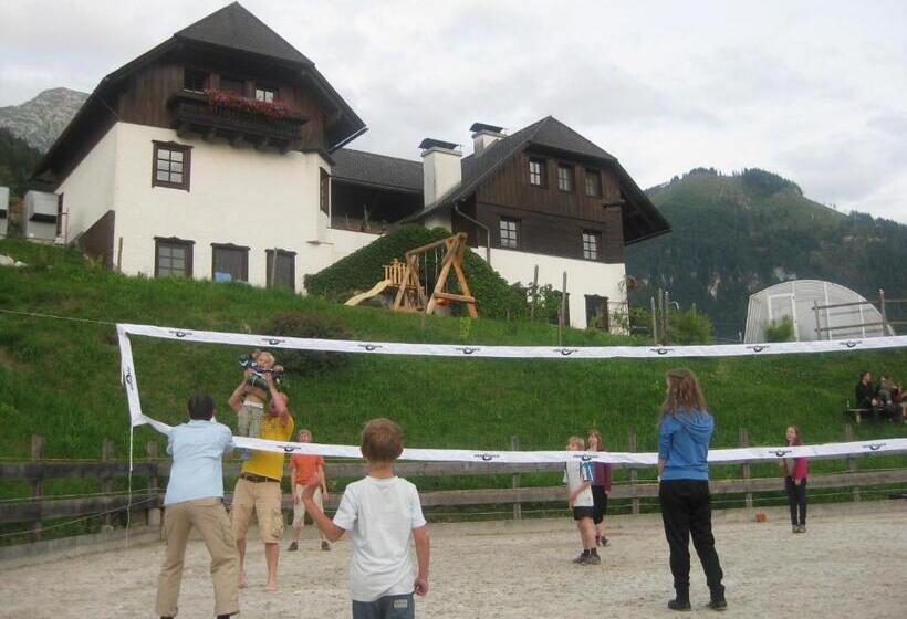 مبيت وإفطار Landhaus Seebacher