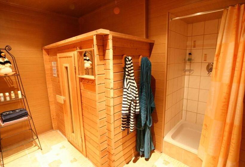 مبيت وإفطار Landhaus Seebacher