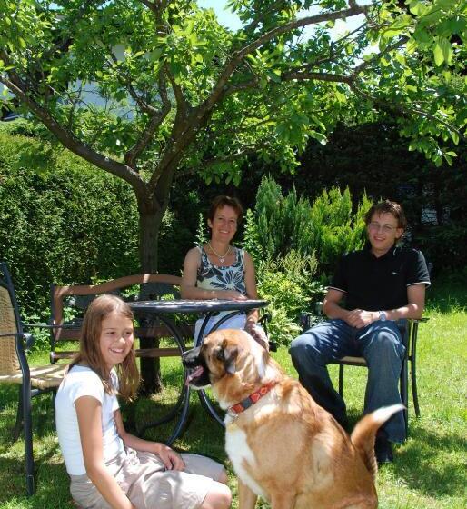 مبيت وإفطار Brixana