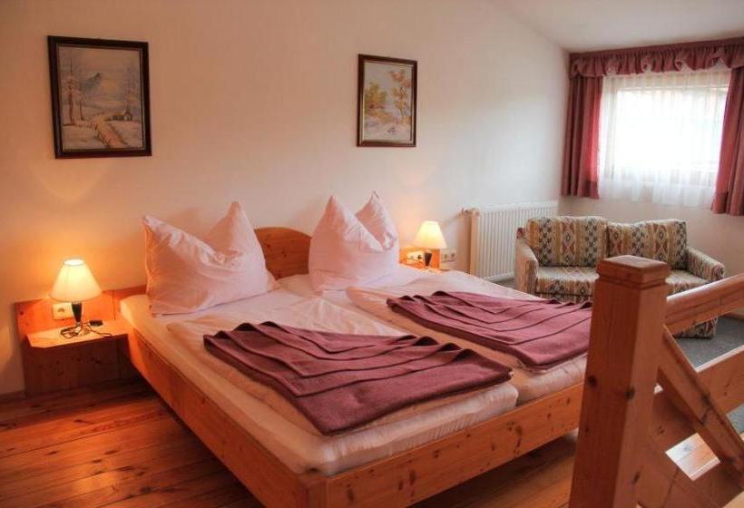 تختخواب و صبحانه Pension Duregger