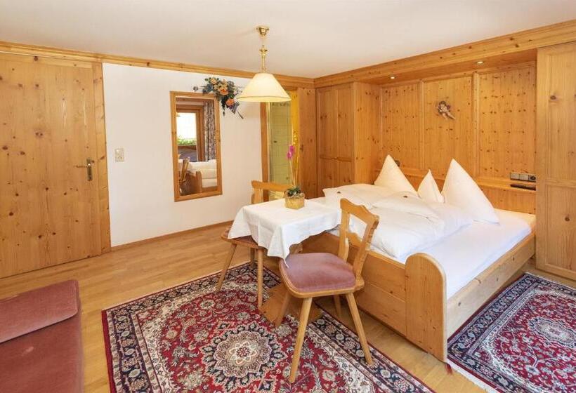 Bed and Breakfast Pension Edelweiss