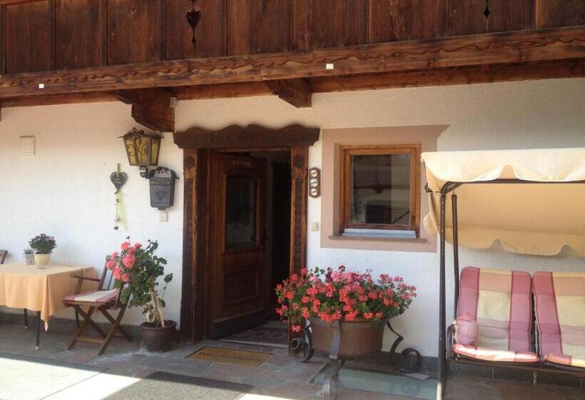 Bed and Breakfast Pension Edelweiss