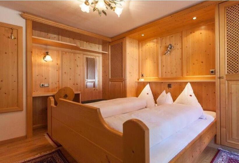 Bed and Breakfast Pension Edelweiss