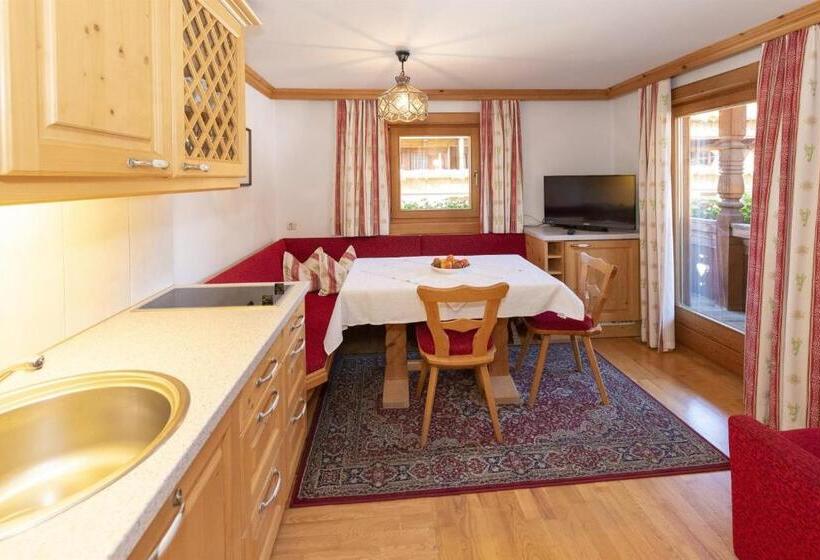 مبيت وإفطار Pension Edelweiss