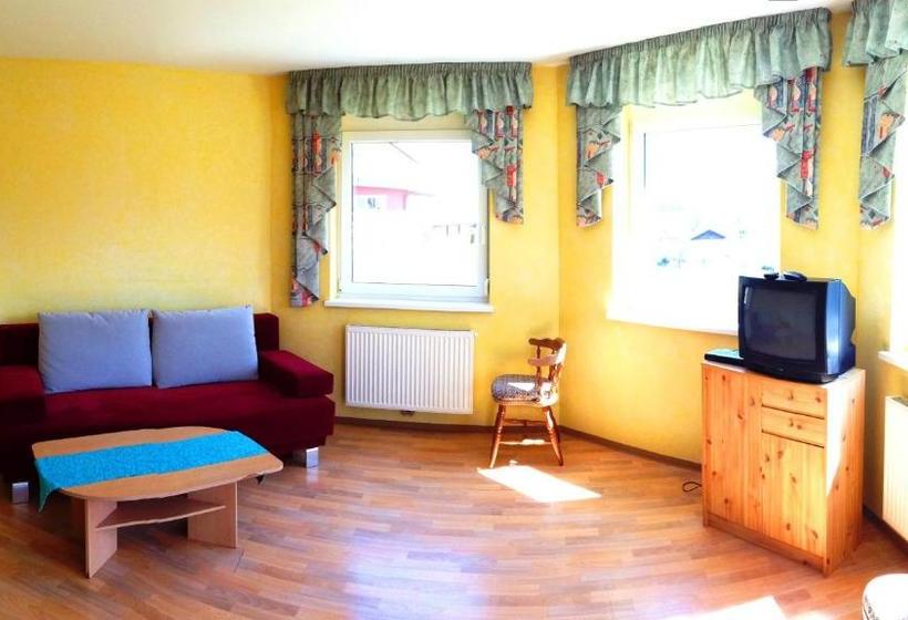 تختخواب و صبحانه Pension Haus Claudia