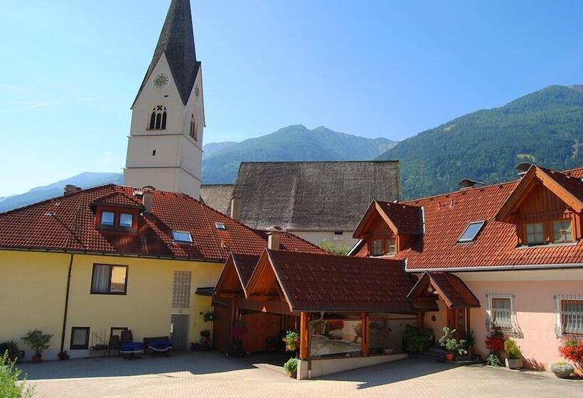 مبيت وإفطار Frühstückspension Kirchenwirt