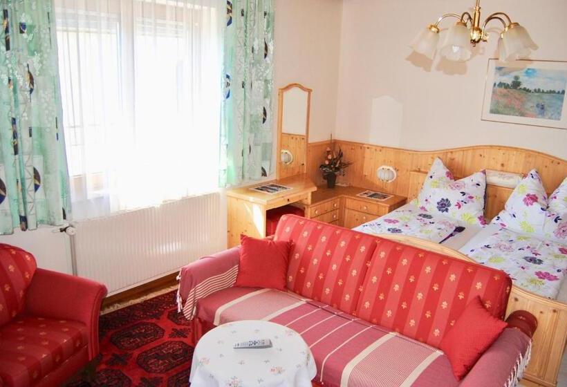 צימר Frühstückspension Kirchenwirt