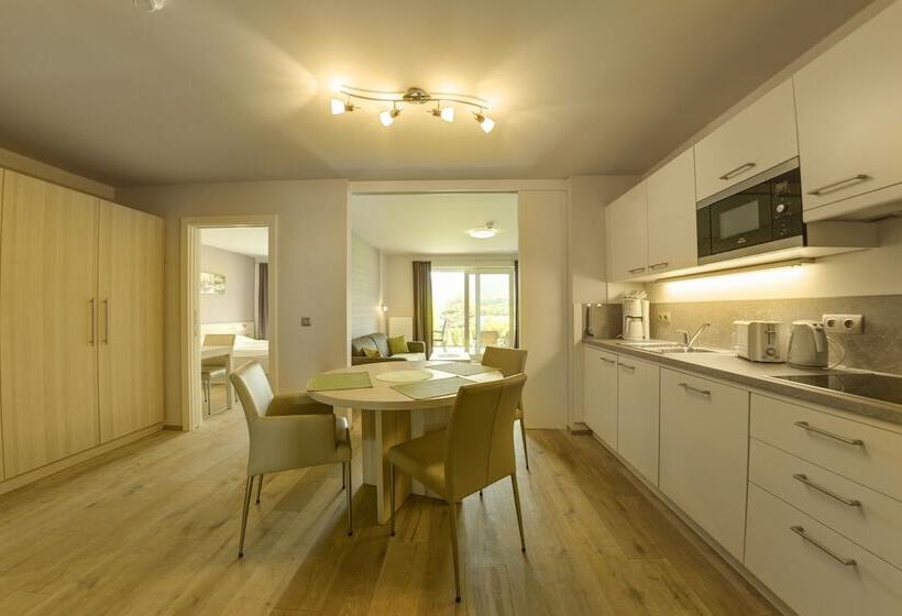 تختخواب و صبحانه Seepark Drobollach