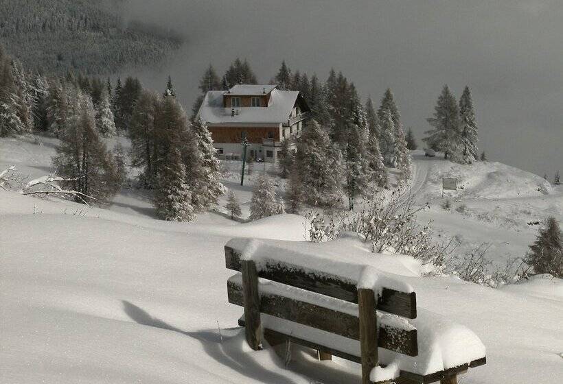 בית מלון כפרי 12