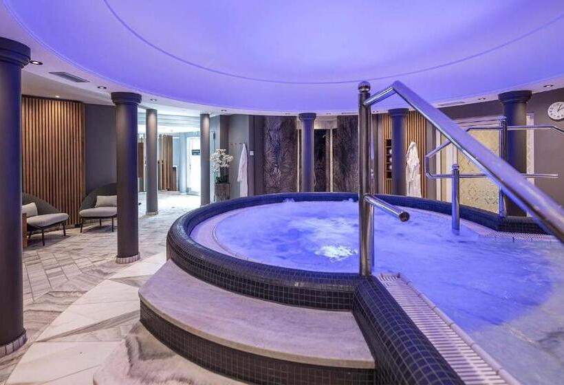 فندق Almesberger