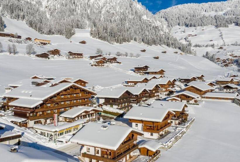 Отель Alphof Alpbach