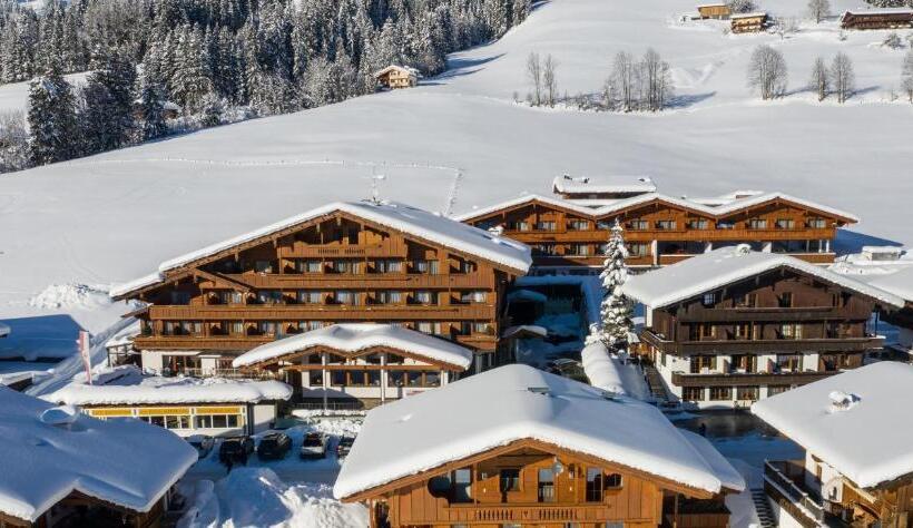 Отель Alphof Alpbach