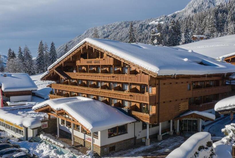 Отель Alphof Alpbach