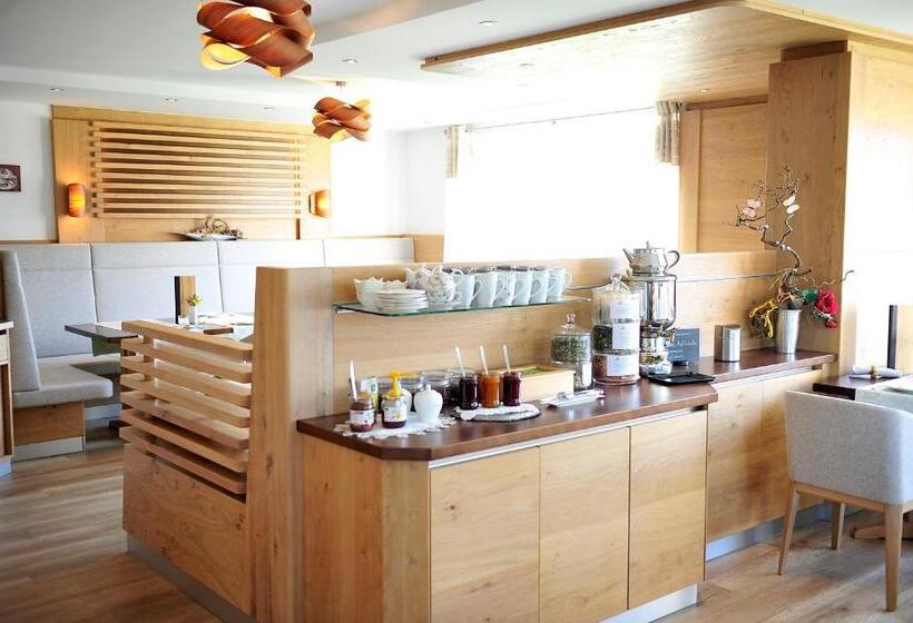 Отель Biohof Naturzeit Faaker See