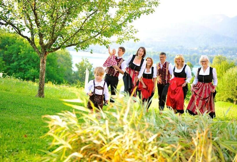 Отель Biohof Naturzeit Faaker See