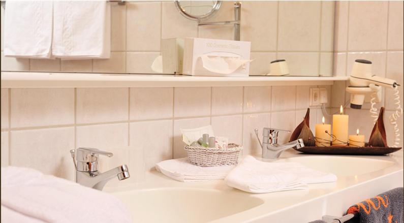 فندق Garni Castel B&b
