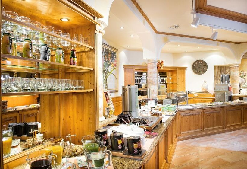 Отель Henri Country House Seefeld