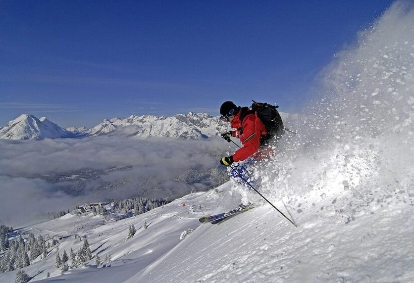 Отель Henri Country House Seefeld