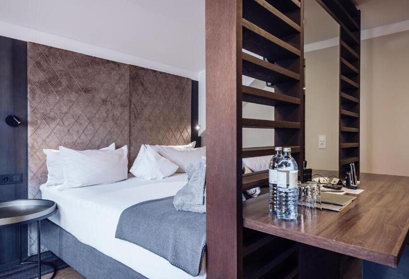 酒店 Familienresort Ellmauhof   Das Echte All Inclusive