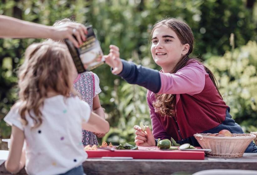 酒店 Familienresort Ellmauhof   Das Echte All Inclusive