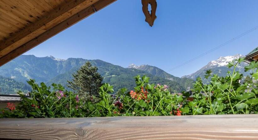 هتل Garni Glockenstuhl