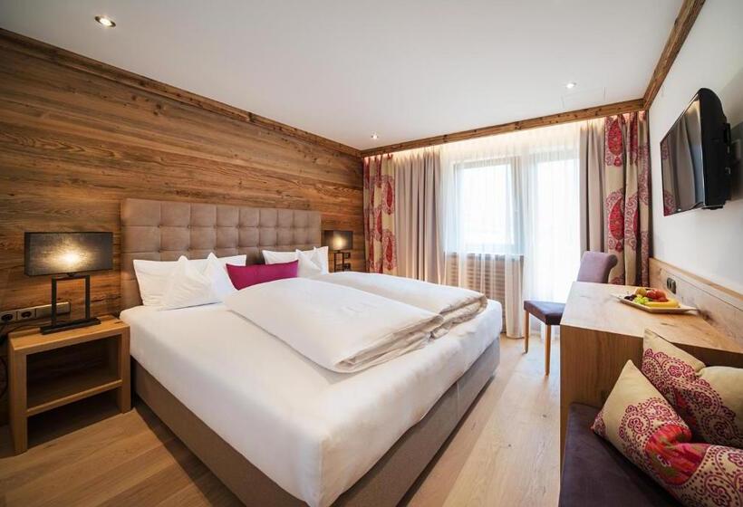 هتل Garni Glockenstuhl