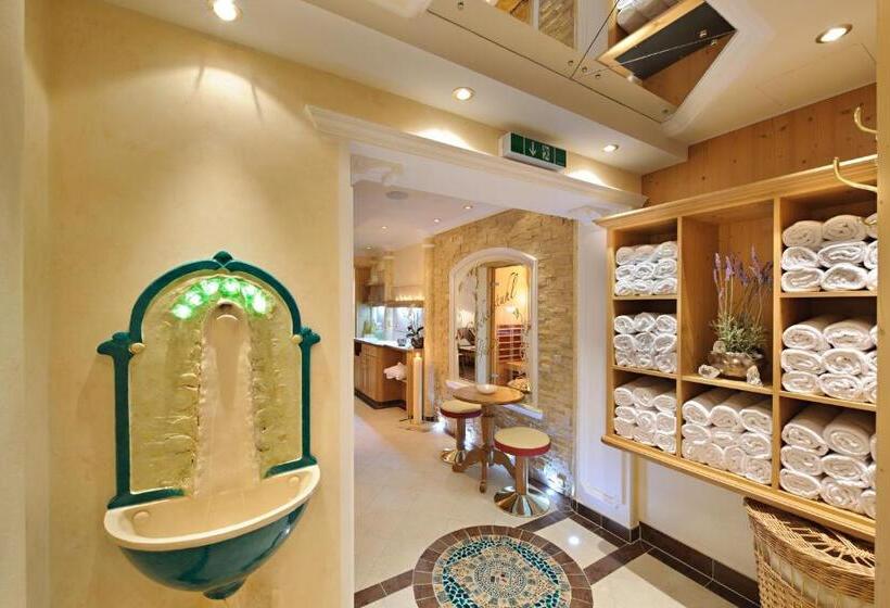 هتل Garni Glockenstuhl