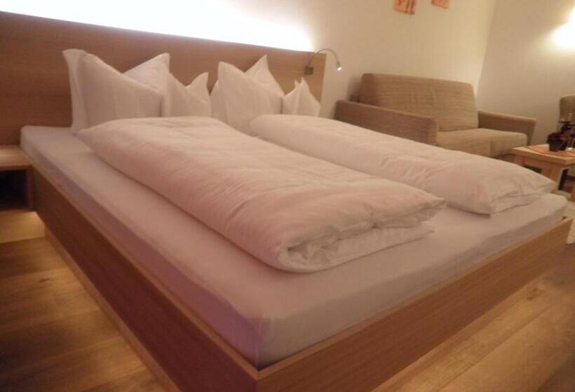 호텔 Gasthof Zum Goldenen Löwen