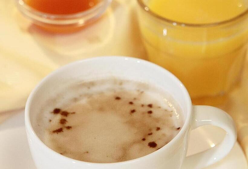 Отель Goldener Adler