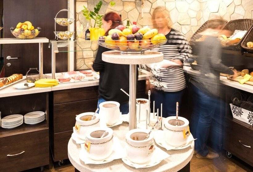 בית מלון כפרי Karl Wirt