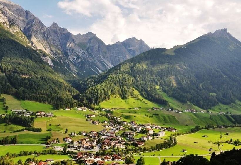 هتل Kratzerwirt Apartments