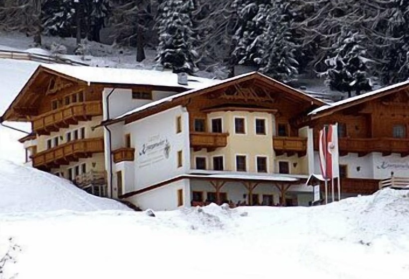 هتل Kratzerwirt Apartments