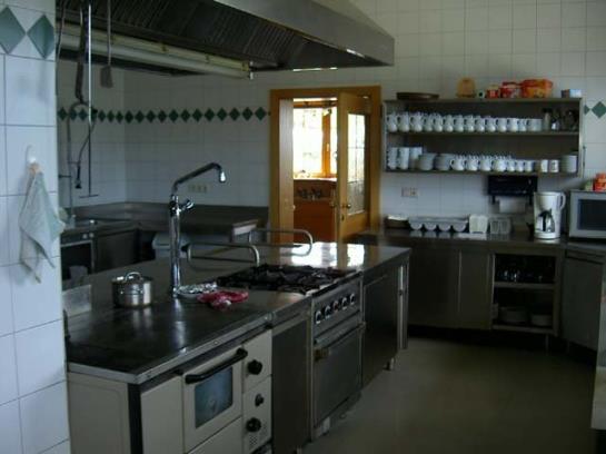 تختخواب و صبحانه Pension Asingerhof