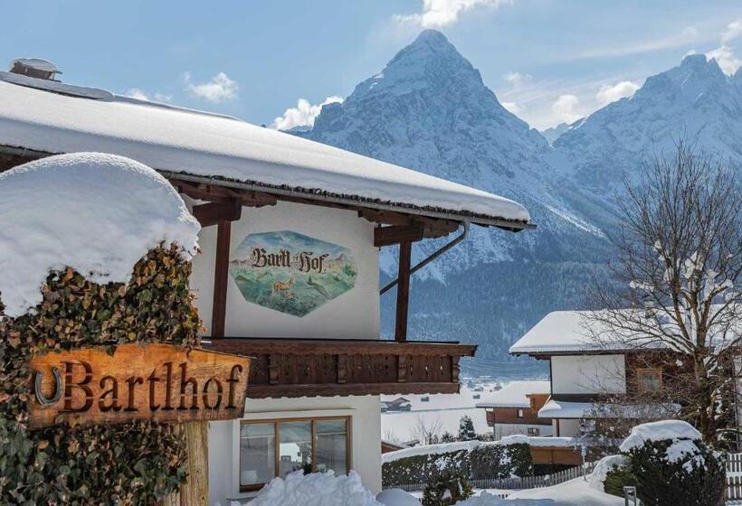 Отель Pension Bartlhof